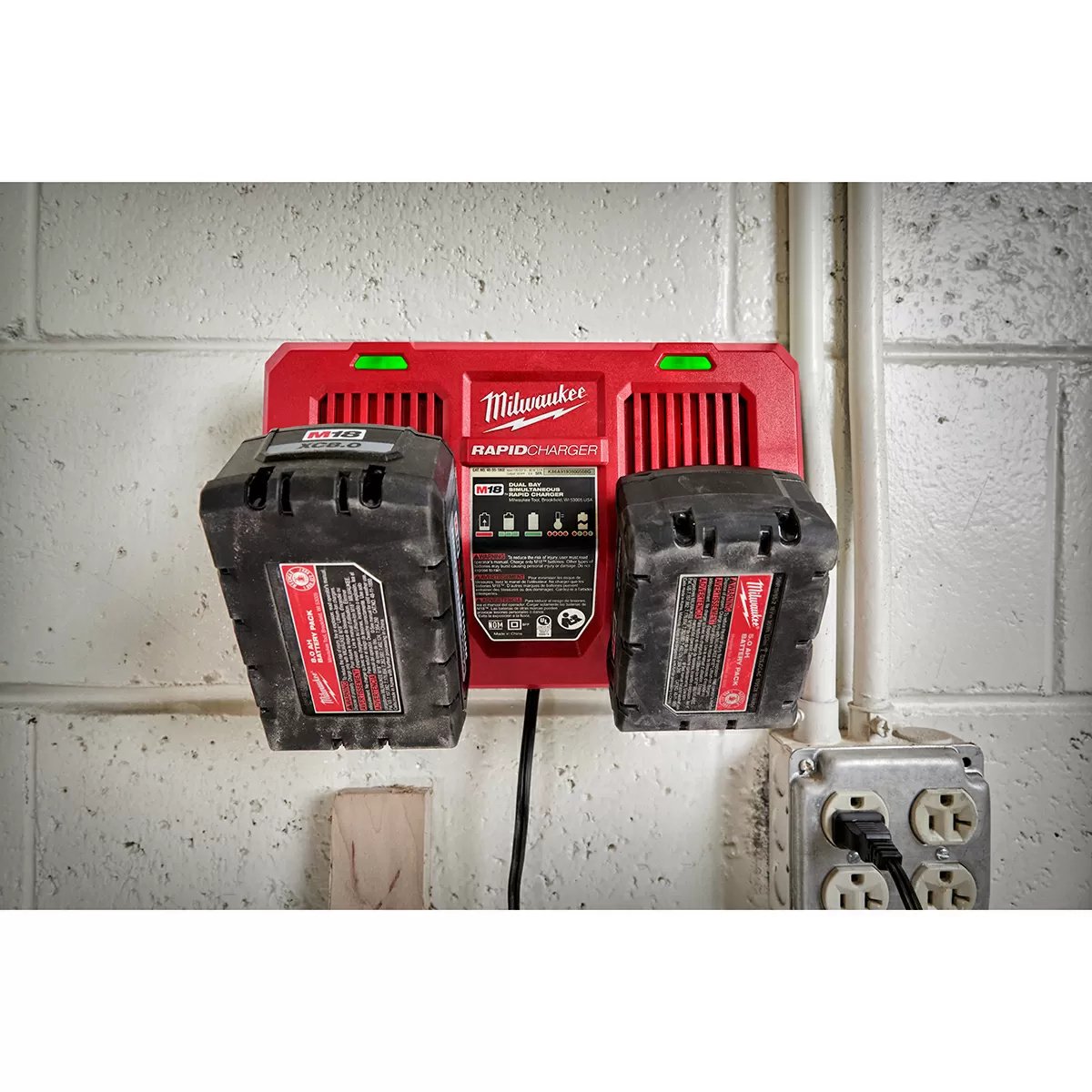 Milwaukee® Tool M18™ Dual Bay Simultaneous Rapid Charger