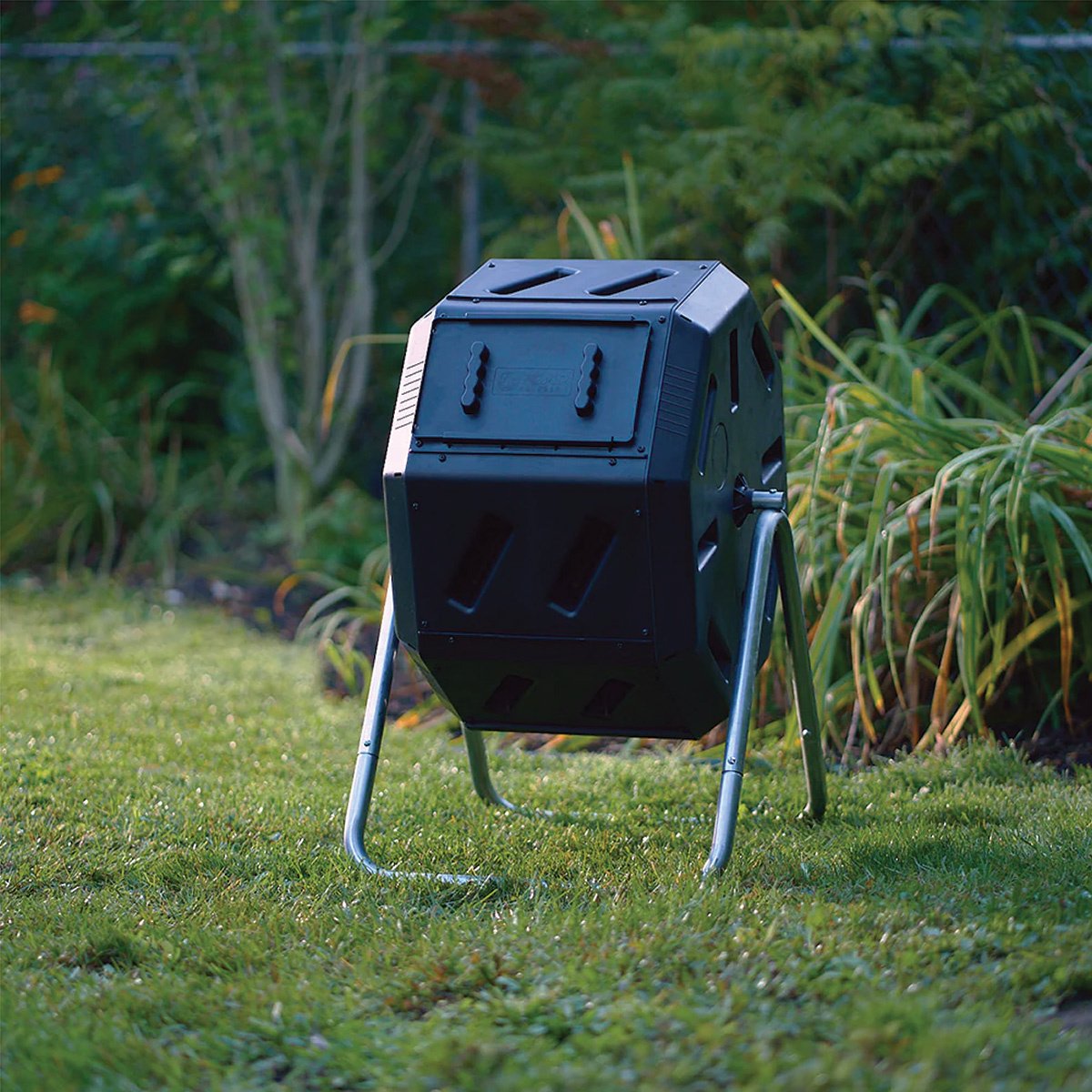 FCMP Tumbling Composter - 22.5 Gal.