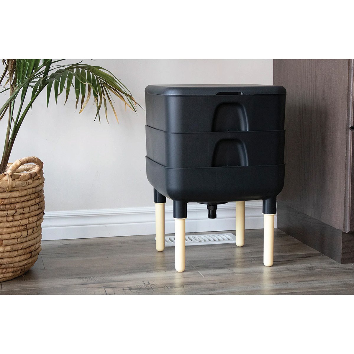 FCMP Essential Living Composter