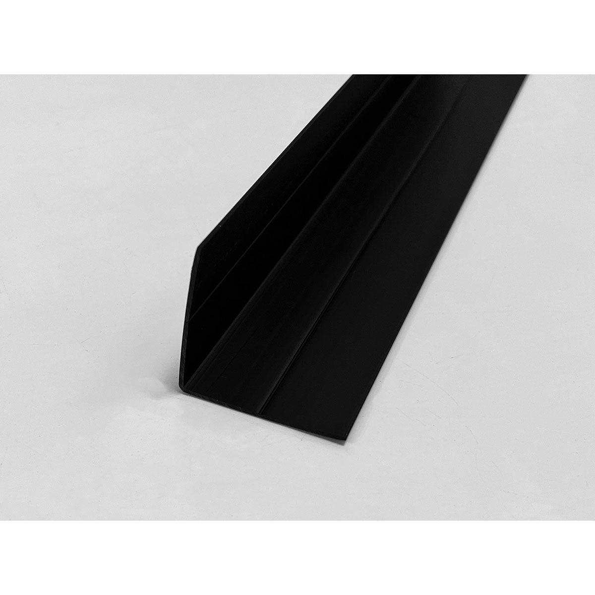 EZ Liner™ 12' PVC 90°Trim, Black